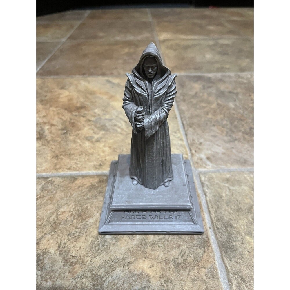 Star Wars Galaxy’s Edge Jedi Male Figurine